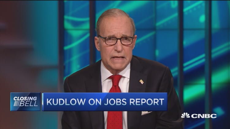 Kudlow: Economy not healthy, recession is a risk 