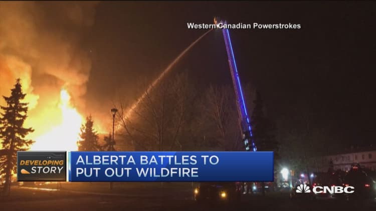 Alberta fire displacing nearly 100K residents