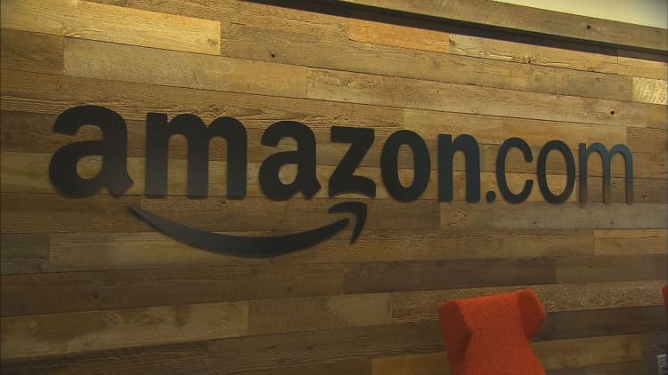 Bernstein gives Amazon a $1,000 price target