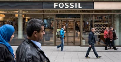 Mall favorite Fossil struggles in the era of the smartwatch