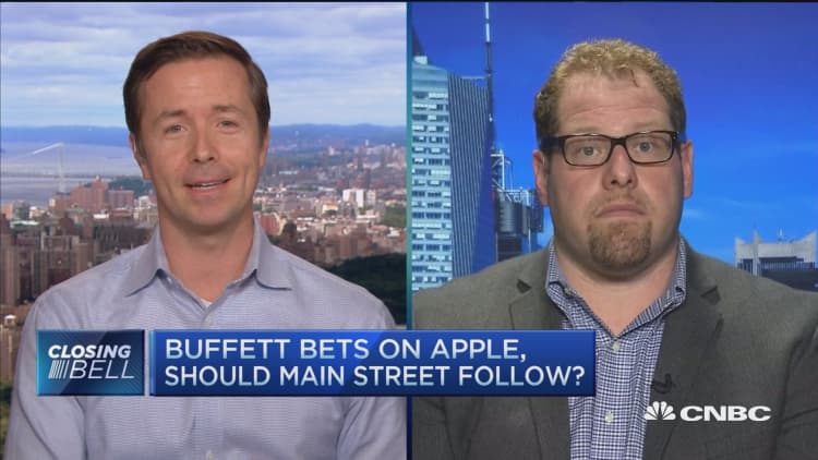 Should Main St. follow Buffett's Apple bet?