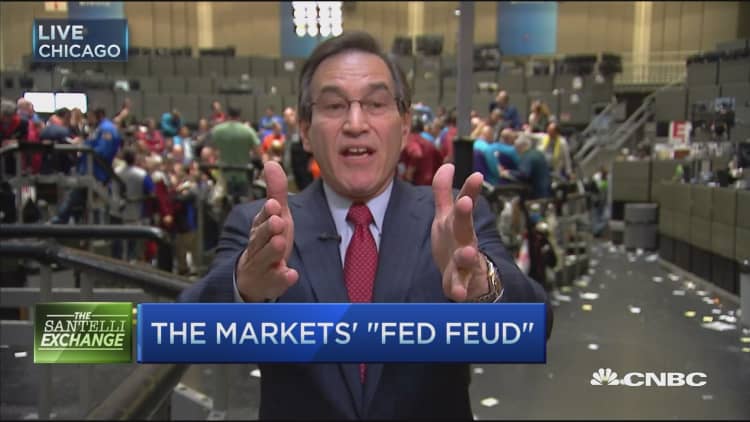 Market-Fed feud: Santelli