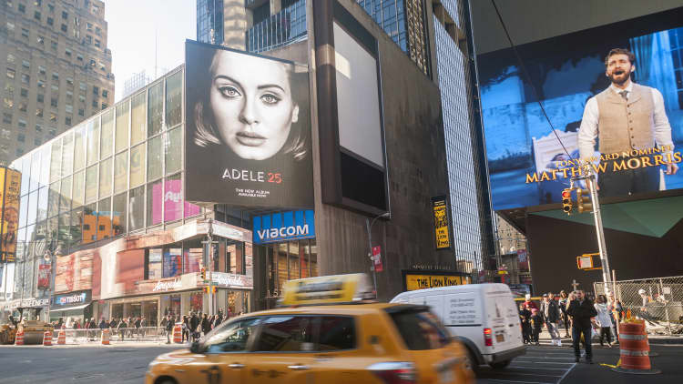 Adele gets $130M contract with Sony