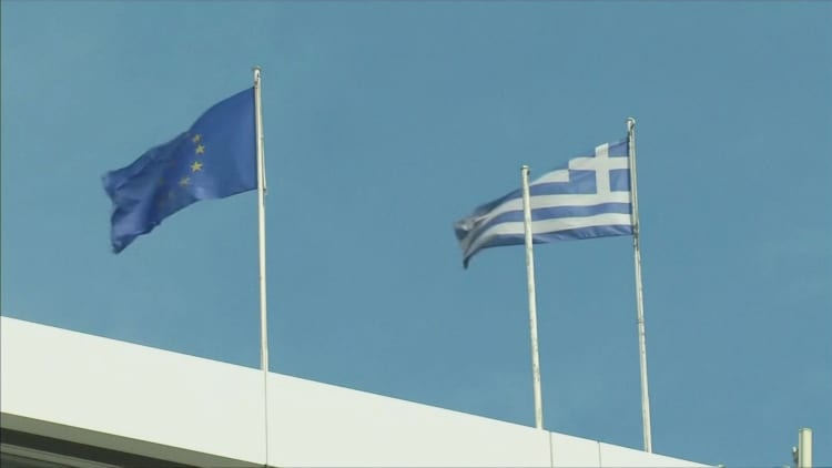IMF urging creditor nations to give Greece 'unconditional' debt relief