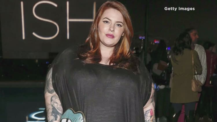 Facebook says sorry for banning photo of plus-size model