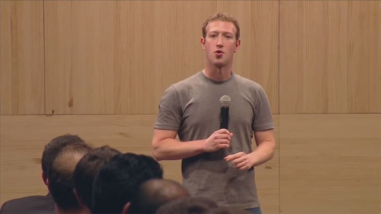 Facebook's Zuckerberg plans to downsize four-home complex