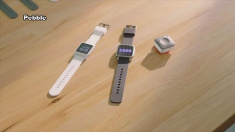 Pebble hits $1M crowdfunding goal soon after releasing gadgets