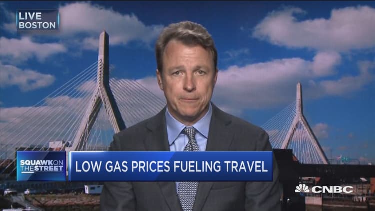 Low gas prices fueling travel 