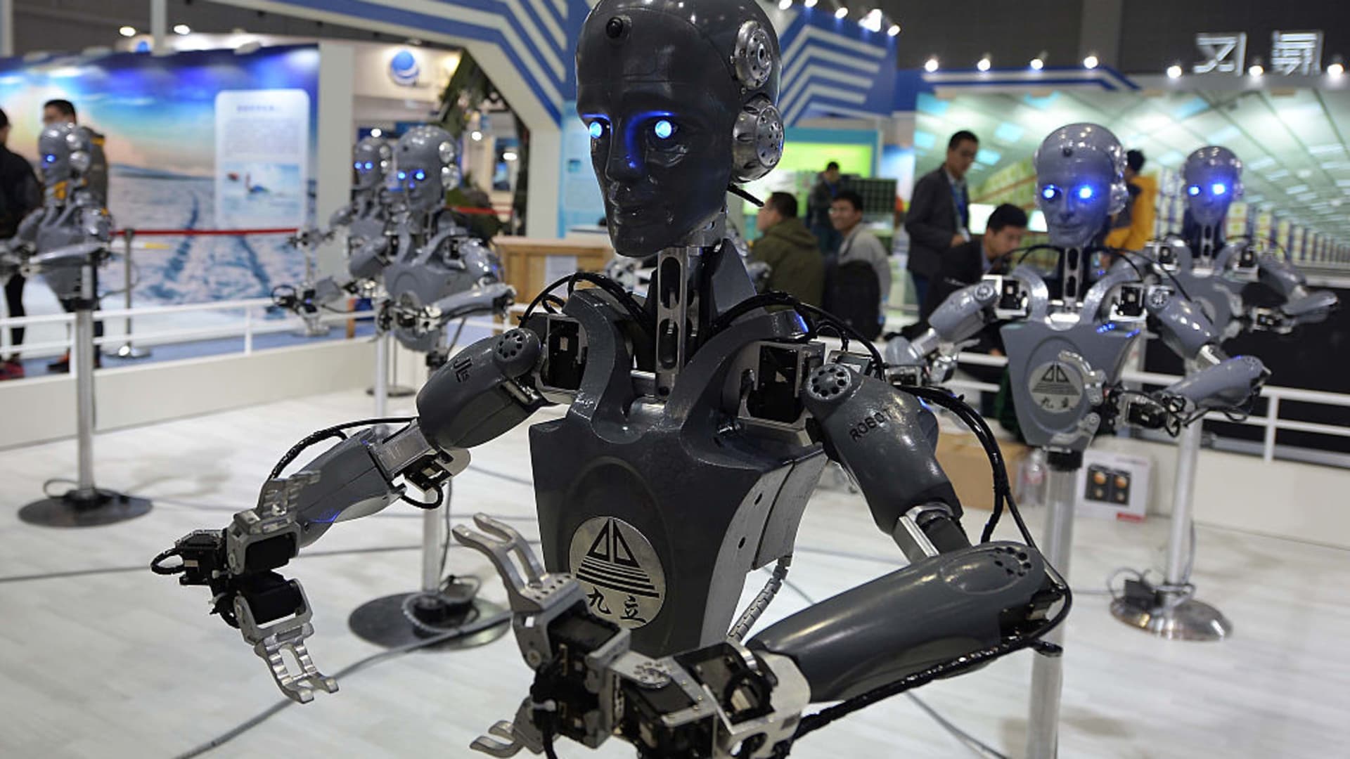 Utilfreds Reskyd varemærke China's blueprint to crush the US robotics industry