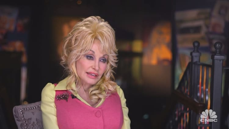 Why Elvis didn't cover Dolly Parton's song
