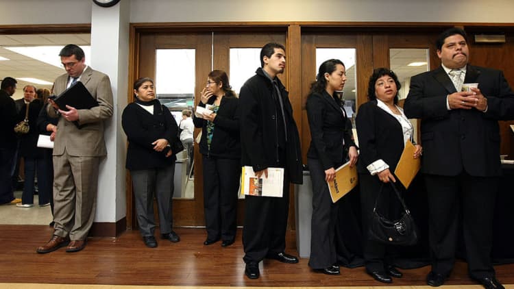 Initial jobless claim down 3,000 to 218,000