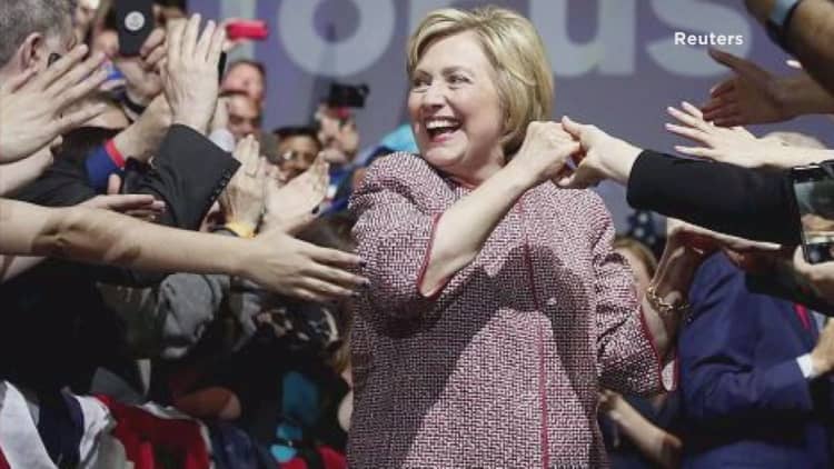 Hillary Clinton wears $12K Armani jacket for income inequality speech