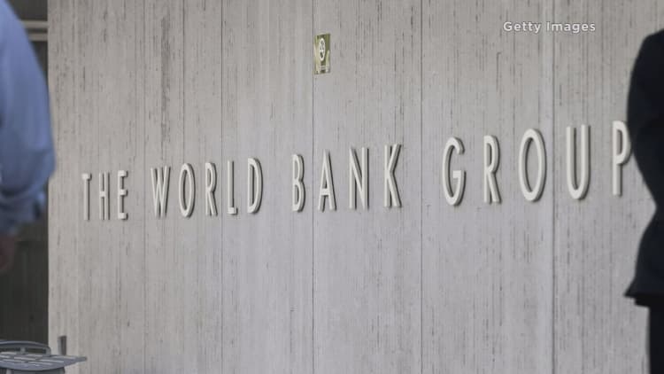 World Bank lowers global-growth outlook again