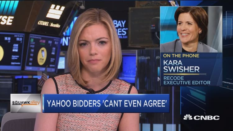 Swisher: Yahoo bidders can't even agree