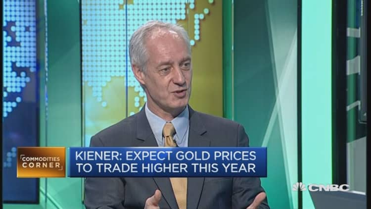 What's driving gold prices higher?