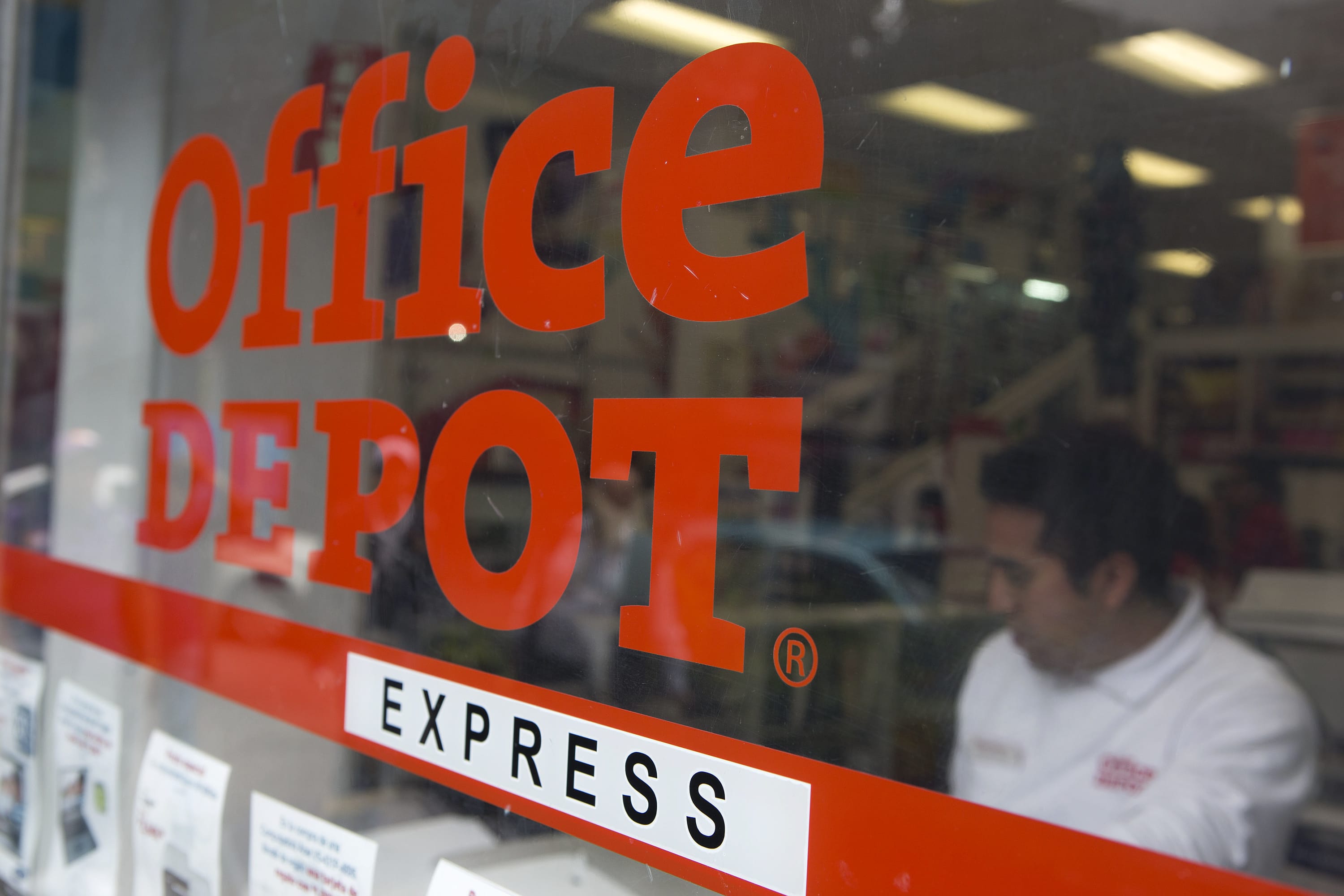 Office Depot plans store closures, 13,100 job cuts by 2023