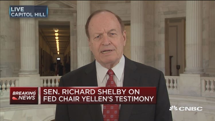 Sen. Shelby: Fed has a credibility issue