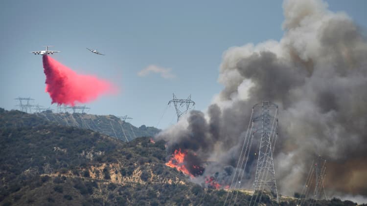 Wildfires blaze in Cali
