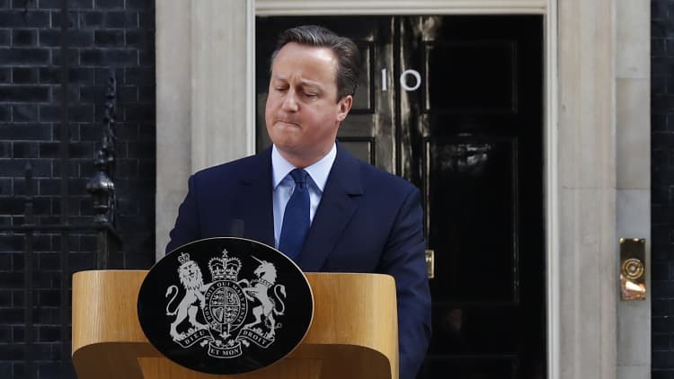 UK's David Cameron to step down