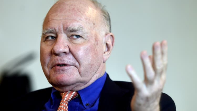 All paper currencies are DOOMED!: Marc Faber