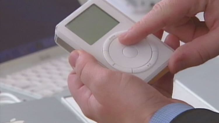 'Vintage' iPods priced high on eBay