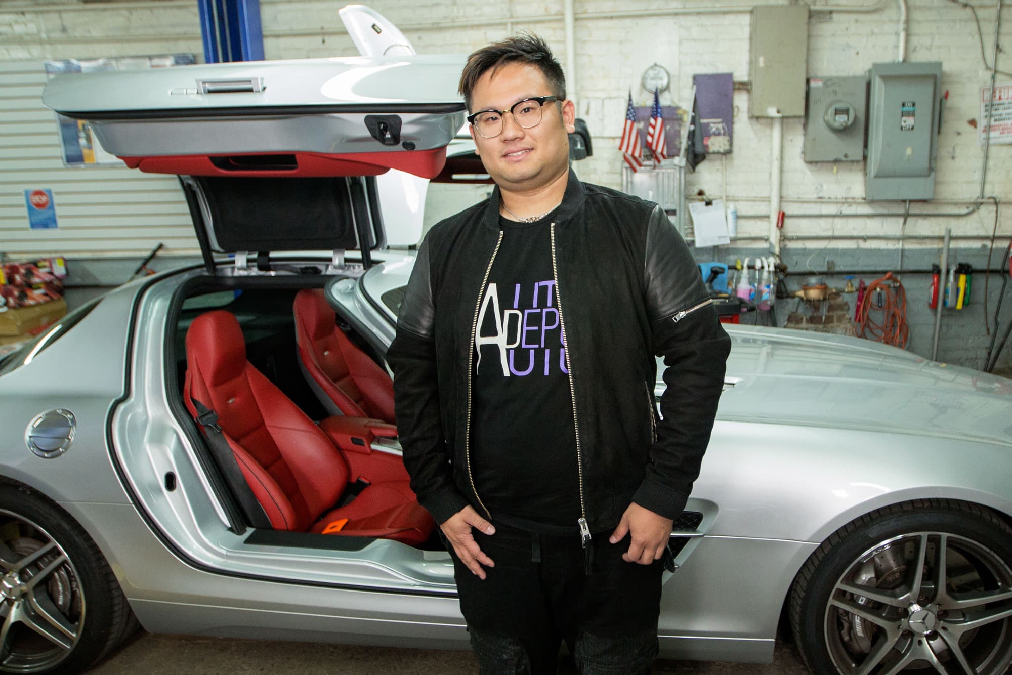 Meet the 25 year old selling supercars to rich Chinese college kids2000 x 1334