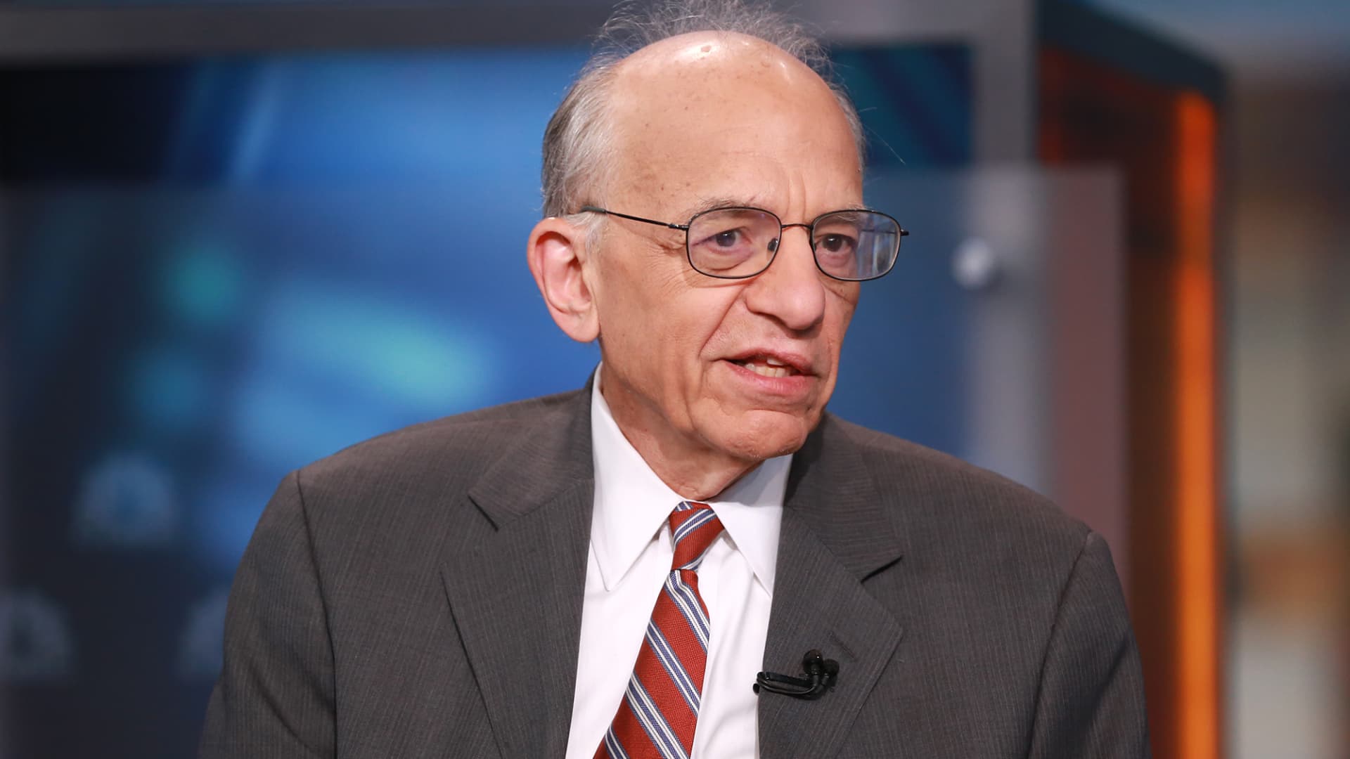 Wharton’s Jeremy Siegel tells investors they `won’t be sorry’ a year from now if they start deploying cash