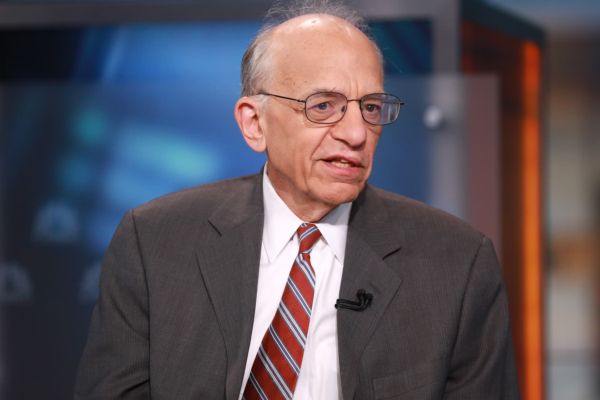 Jeremy Siegel says Fed Chair Powell still has the 'completely wrong approach' 