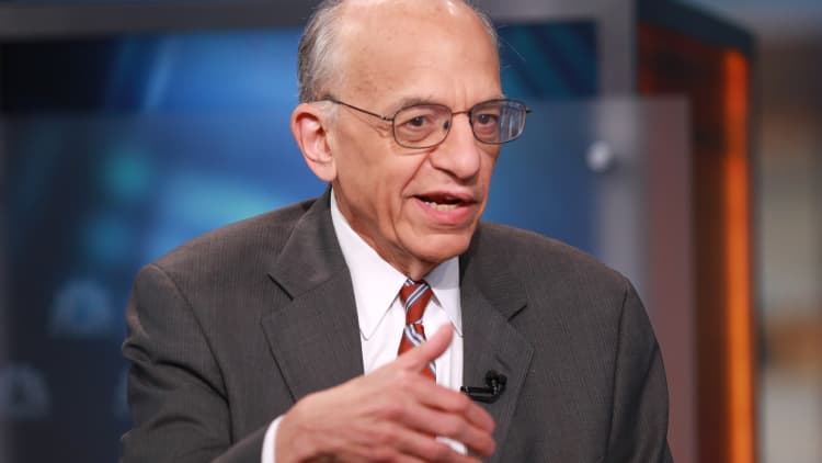 Wharton's Jeremy Siegel: Fed should think about lowering rates