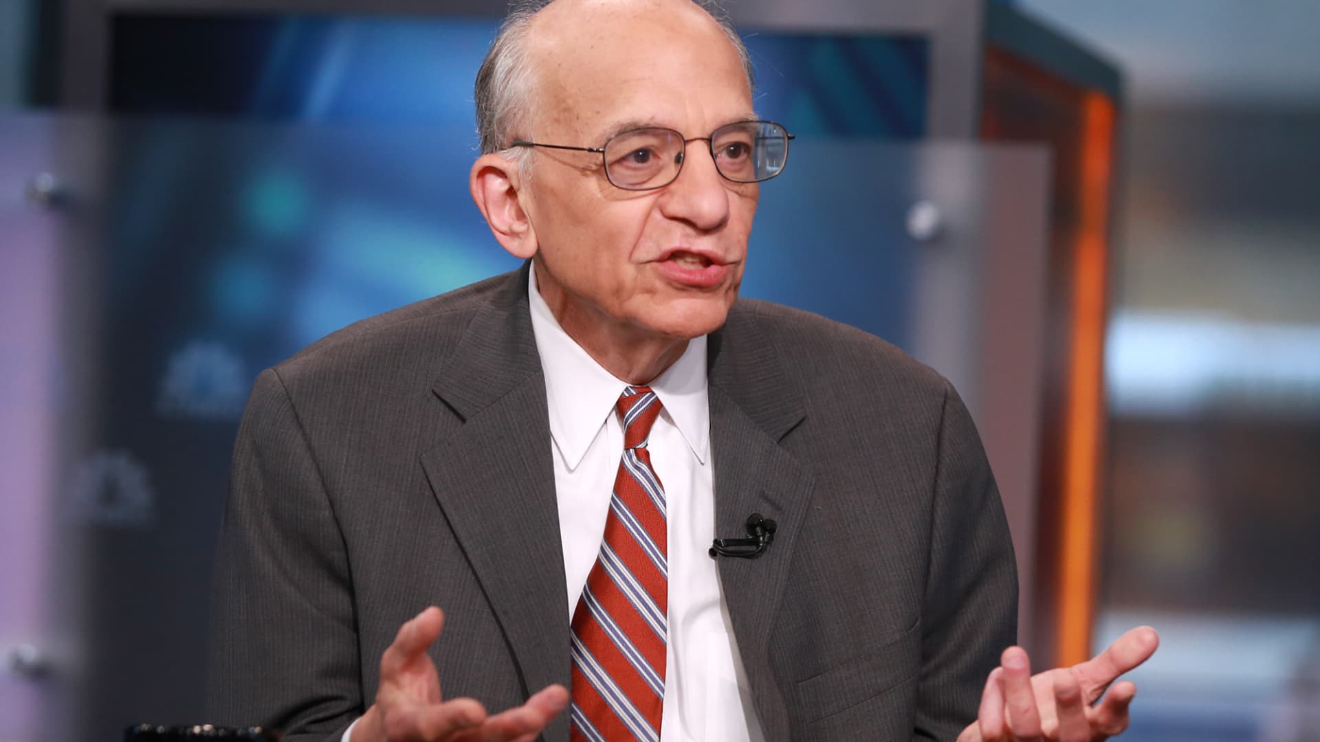 Jeremy Siegel says you should still bet on stocks for the long run as market will overcome inflation