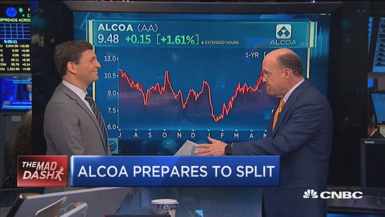 Cramer's Mad Dash: Alcoa split