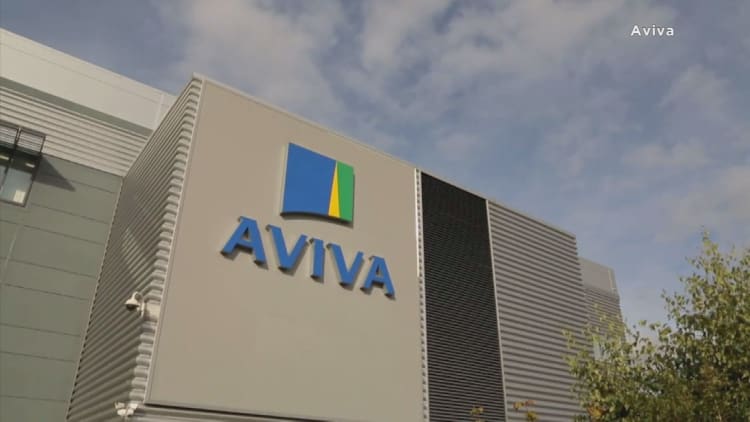 Aviva tells investors to stop worrying
