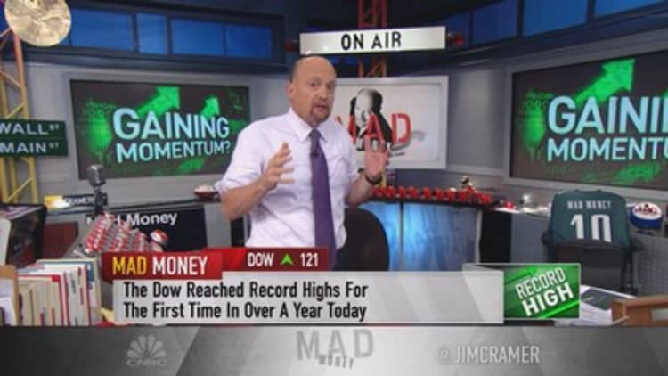 Cramer: Staggering economic improvement numbers no one is talking about