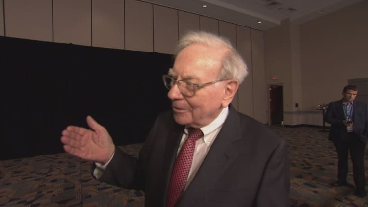 Warren Buffett donates $2.86B to charities