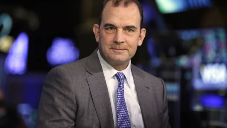 Wells Fargo CFO John Shrewsberry on earnings, incoming CEO Charles Scharf