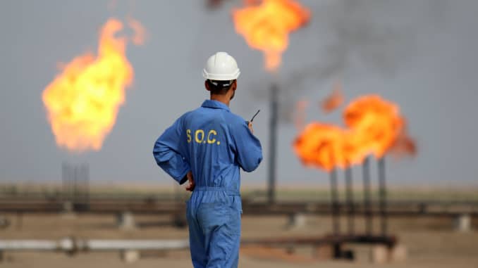 GP: Iraq oil production oil refinery in the southern town Nasiriyah