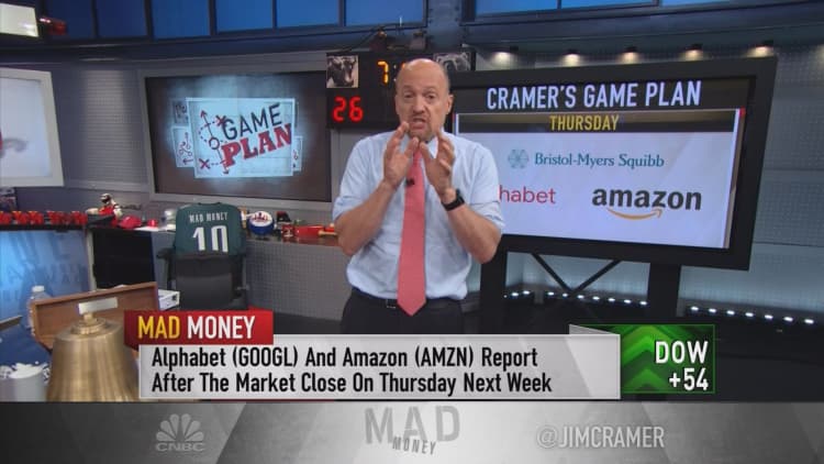 Cramer’s earnings approach: Buy at the end of the week, not the beginning