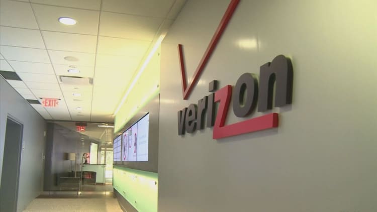 Verizon to buy Yahoo in $4.8 billion deal