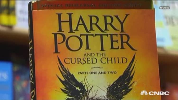 Fans gather at midnight to buy newest Harry Potter book 
