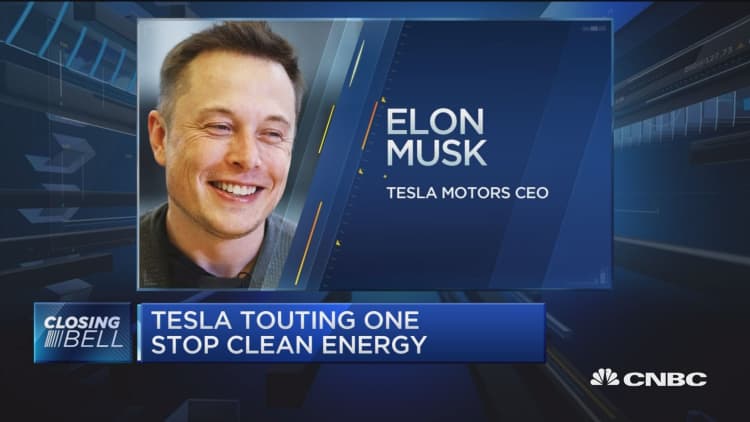 Tesla's bid for SolarCity