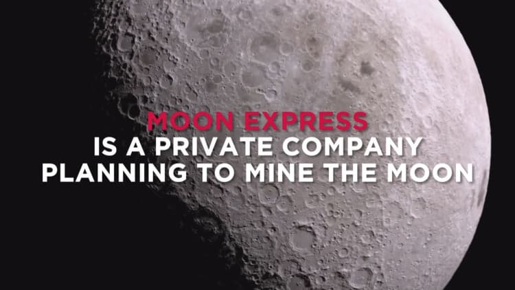 Private company gets government go-ahead to land on moon