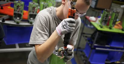 Swing states may turn on jobs, wages