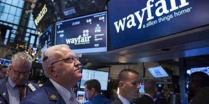 Wayfair's losses narrow by more than $100 million after layoffs