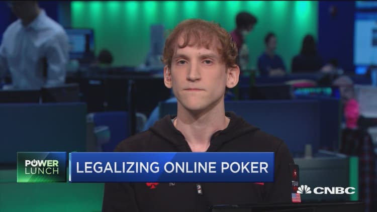 Legalizing online poker