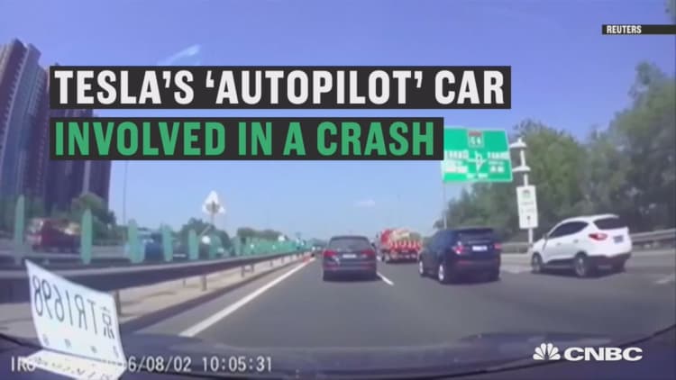 Tesla's autopilot car in crash