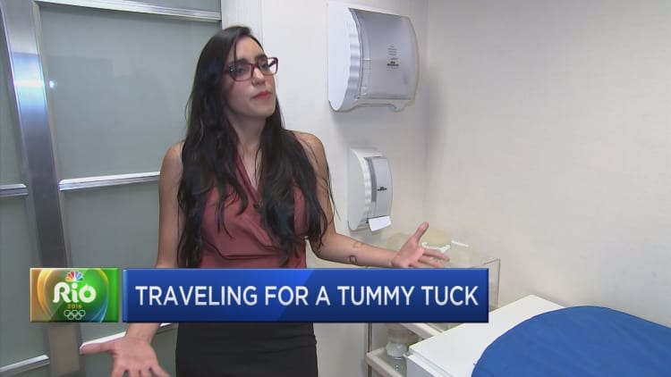Traveling for a tummy tuck