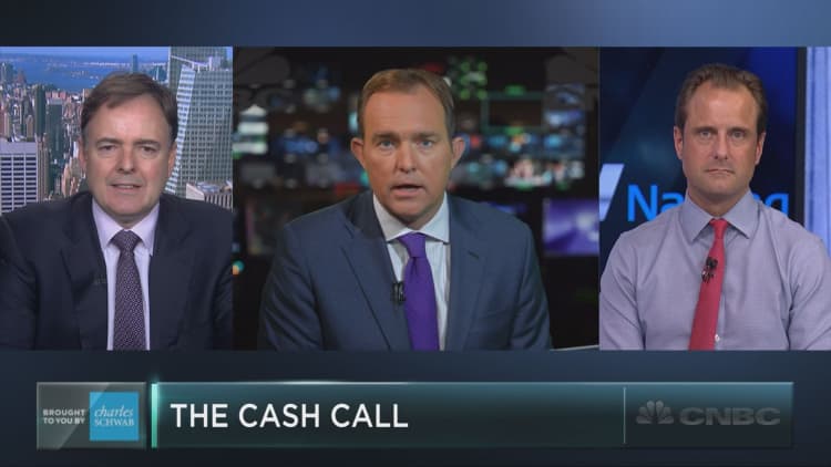 Camp out in cash: Strategist Larry McDonald 