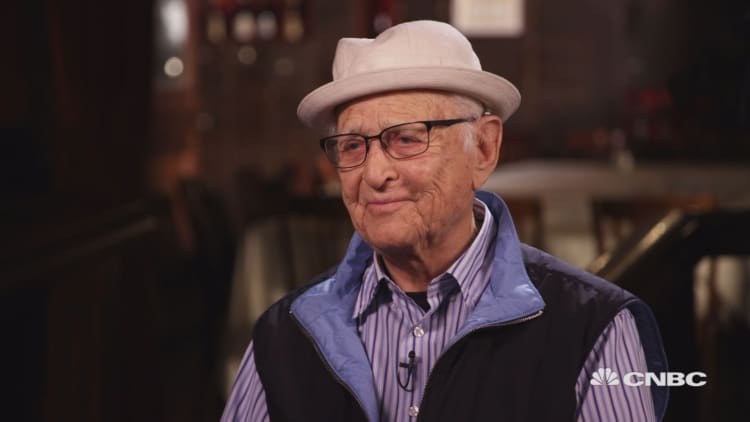 TV legend Norman Lear: Don't binge watch on your phone