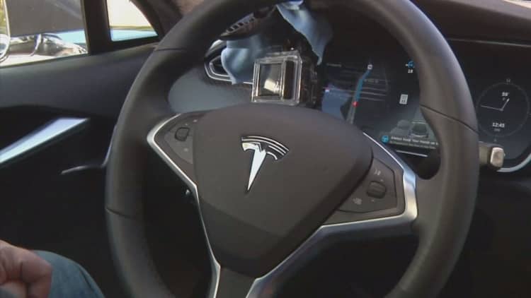 Tesla owner warns drivers of Autopilot technology