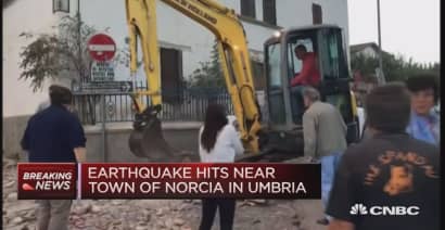 Strong earthquake hits central Italy